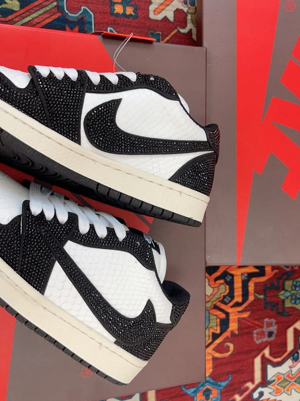 ナイキ靴素材ディテール